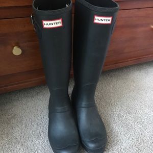 The Original Tall Hunter Rain Boots- size 10